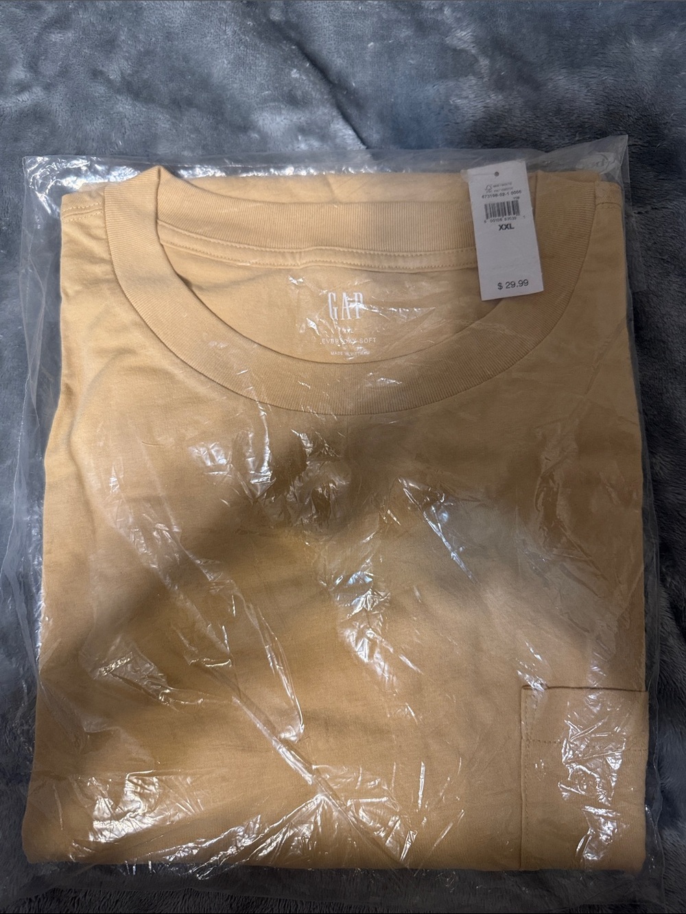 GAP Short-Sleeve Pocket Tee in Light Tan